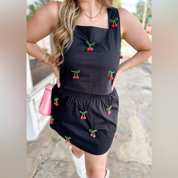 NWT SET Queen of Sparkles - Black Beaded Cherry Cotton and skort set - Small - Picture 6 of 9